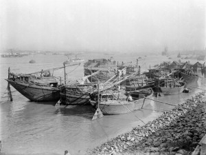 Boats on Hooghly River, Kolkata 1912-14