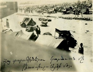 Deportation camp for Armenians, Ras al-'Ain, 1915-16