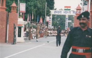 Indian & Pakistani soldiers at the Wagah border crossing, 1998
