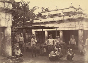 King Thibaw's guards, East Gate, Mandalay Palace, 28 November 1885. Photographer: Hooper, Willoughby Wallace (1835–1912).
