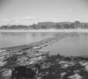 A Bailey bridge over the Chindwin River near Kalewa, 1944 (Wkimedia Commons) 